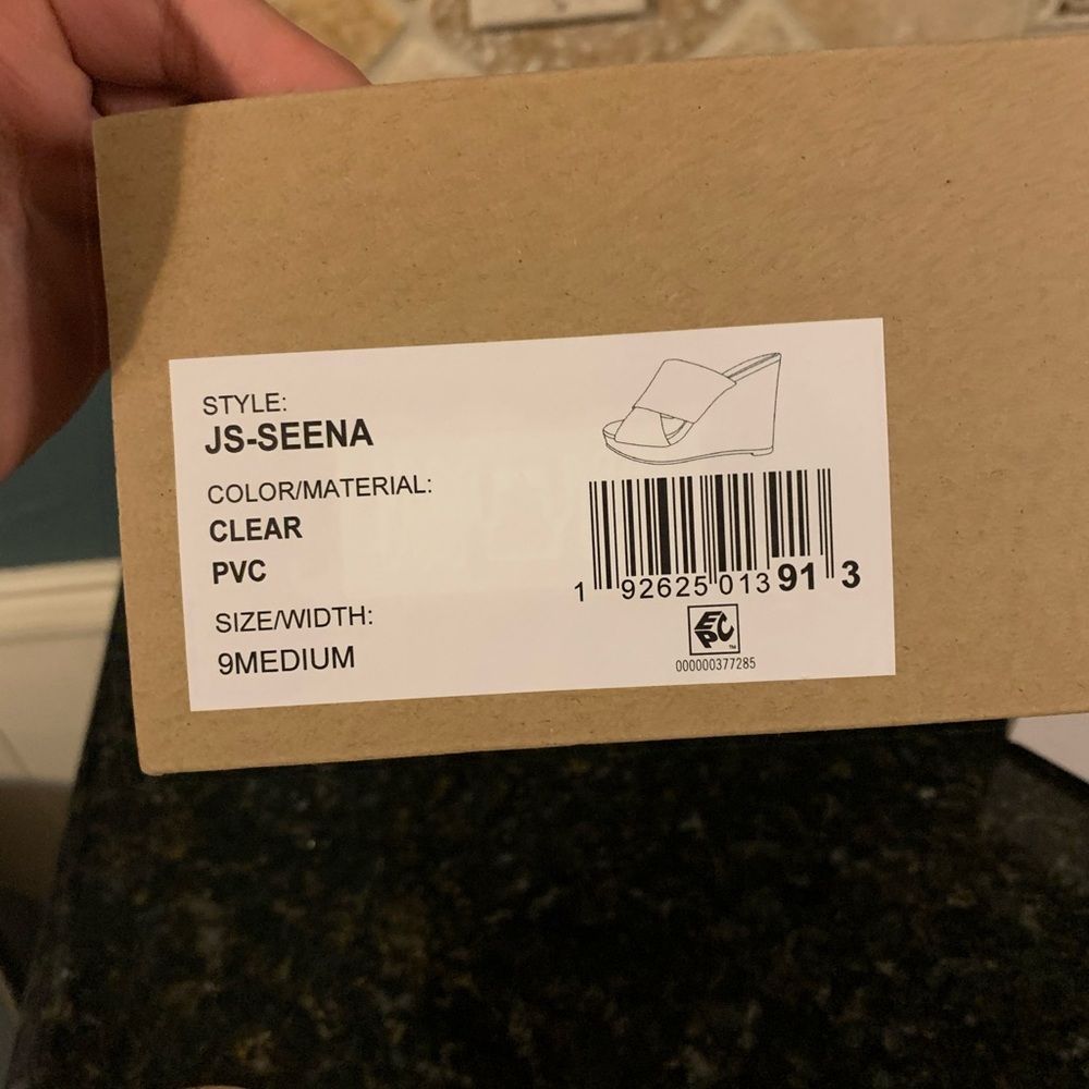 Jessica Simpson size 9 wedge shoes